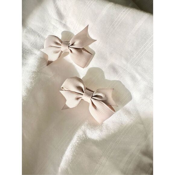 No Brand Accessories - Light beige color mini hair bows - for women, babies, dogs, or cats